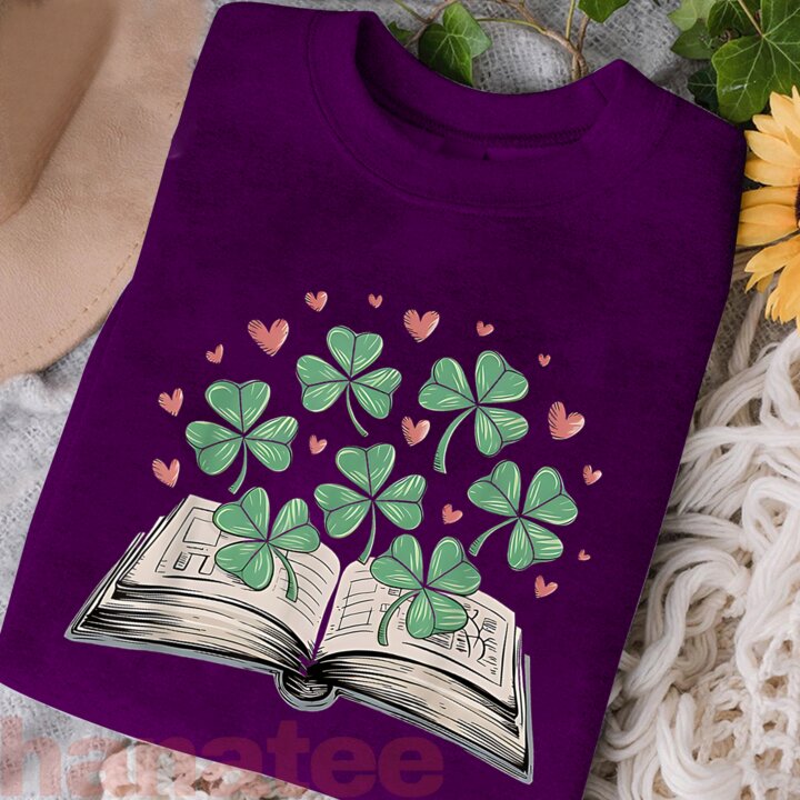 St Patricks Day Book Lucky Clover 