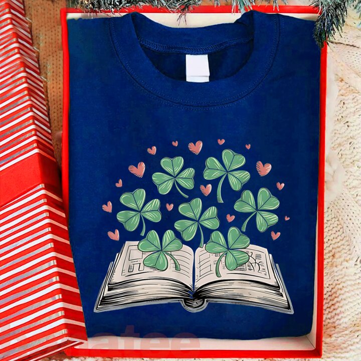 St Patricks Day Book Lucky Clover 