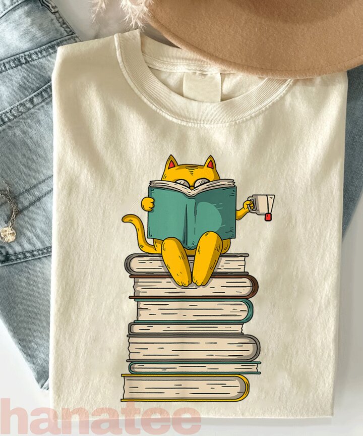 Cat Loves Books