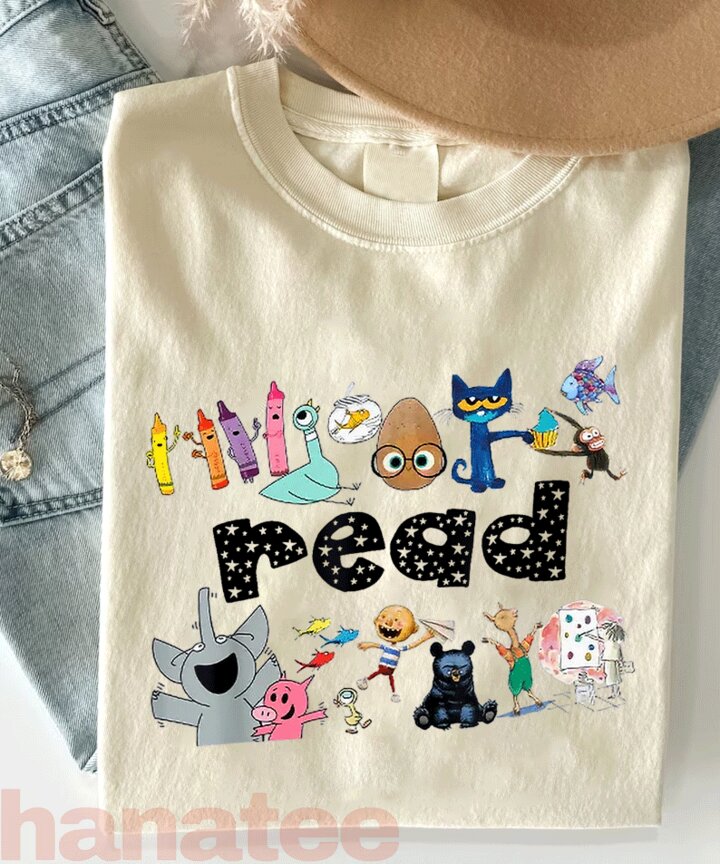 Animals Reading Book 