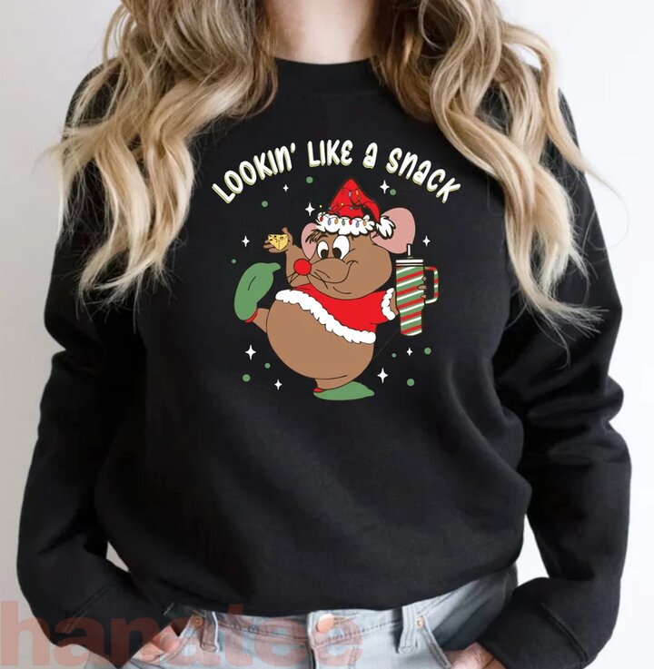 Cutes Looking Like a Snack Mouse Christmas